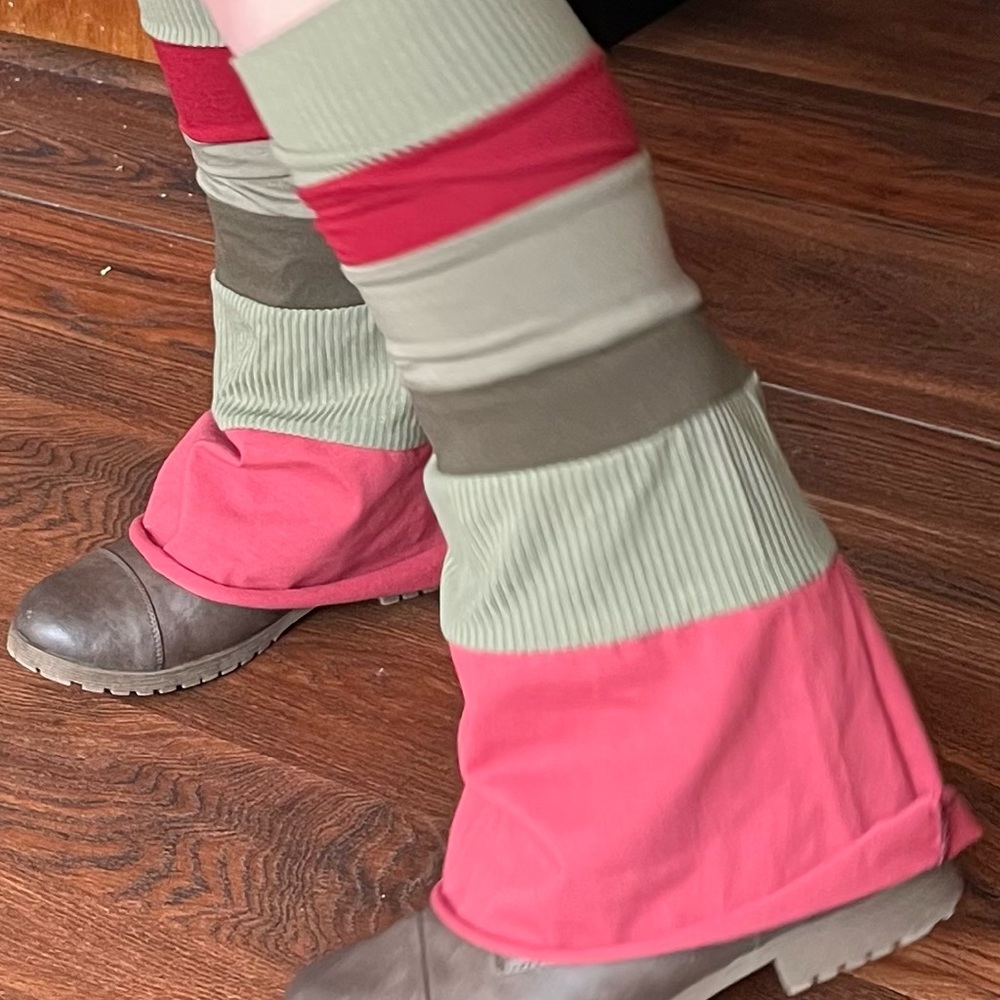 Leg Warmers- muted Colorblock Sage and rose - Picture 9 of 13